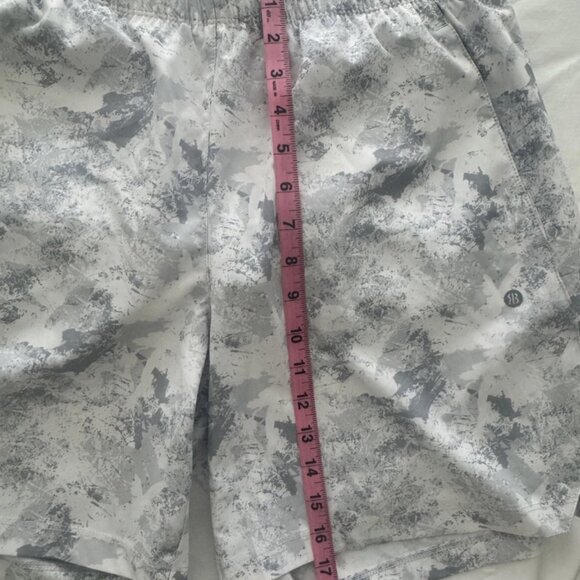 RB3 Mens Active Shorts L White Camo Running Pockets Performance Drawstring - Picture 8 of 11